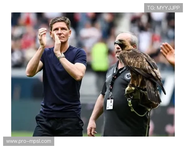 沃顿谈格拉斯纳或将执教曼联称一切皆有可能引发外界热议